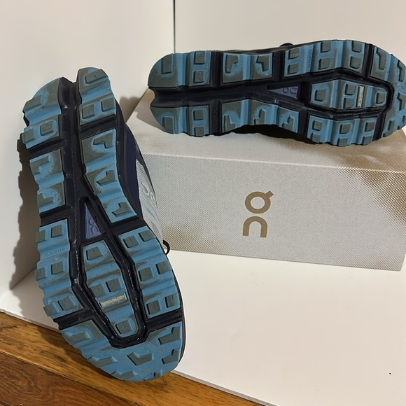 On Running Cloudvista trail running shoes. Worn once. Minimal wear/dirt on sole. - Picture 6 of 8